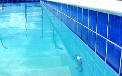 Early Signs Your Pool Needs Repairs